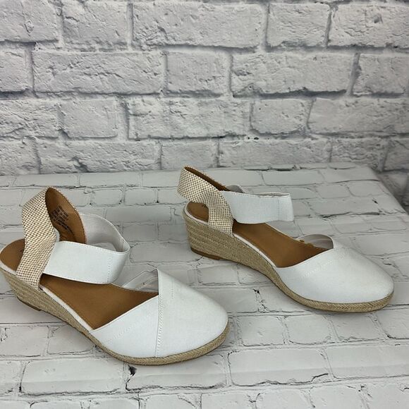 Comfortview Women's The Abra Espadrille Wedge Sandle Close Toe Size 11 - Picture 4 of 9